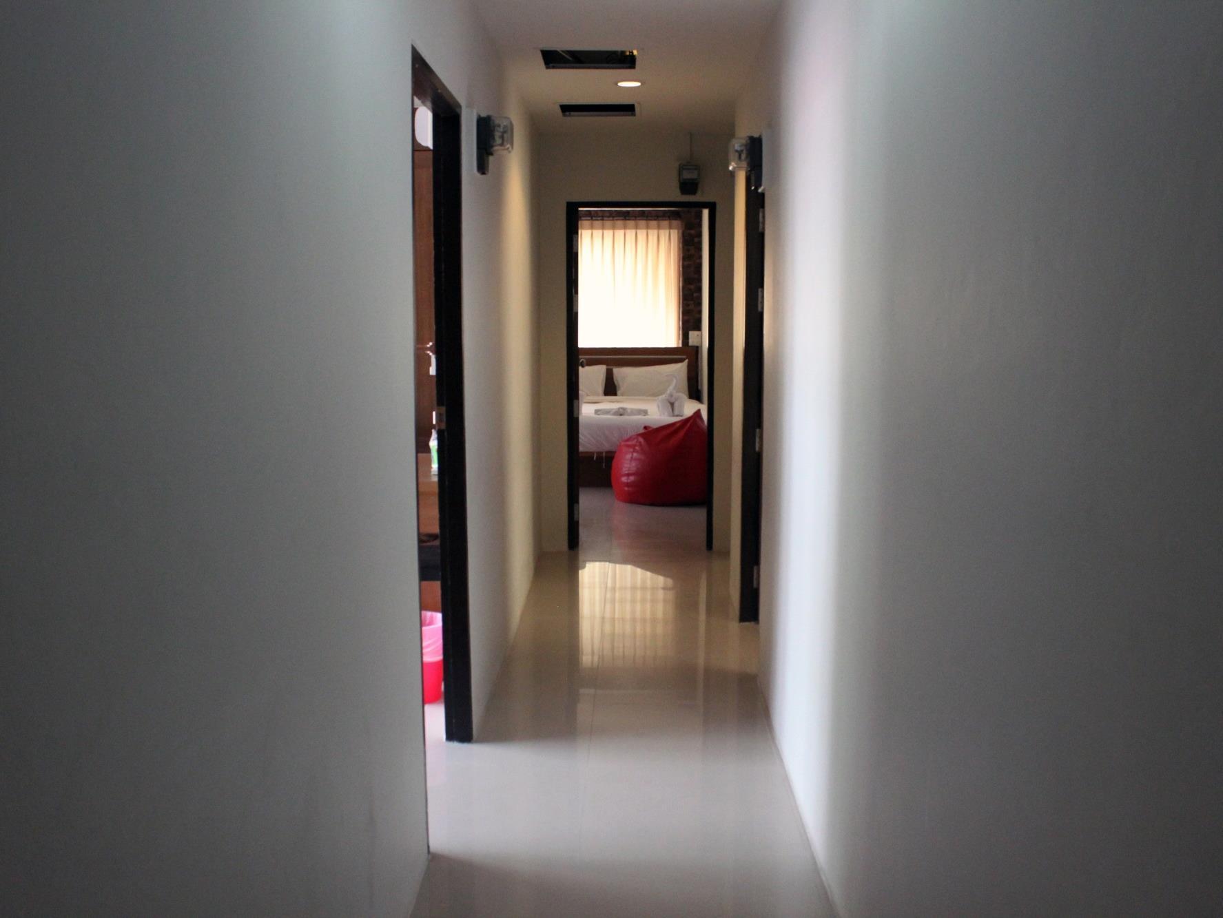 Coffee Mania House Hotel Phuket ภายนอก รูปภาพ