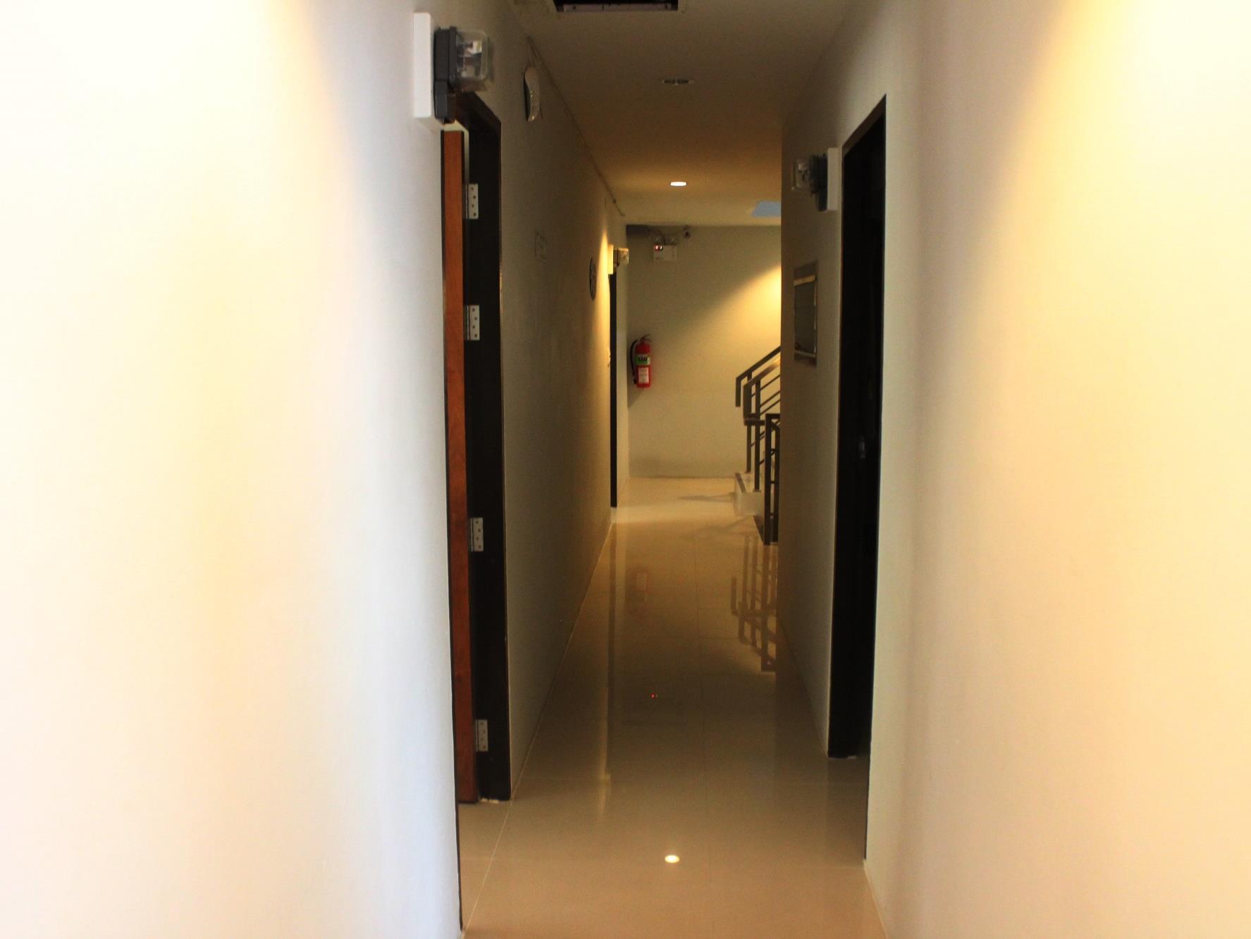 Coffee Mania House Hotel Phuket ภายนอก รูปภาพ
